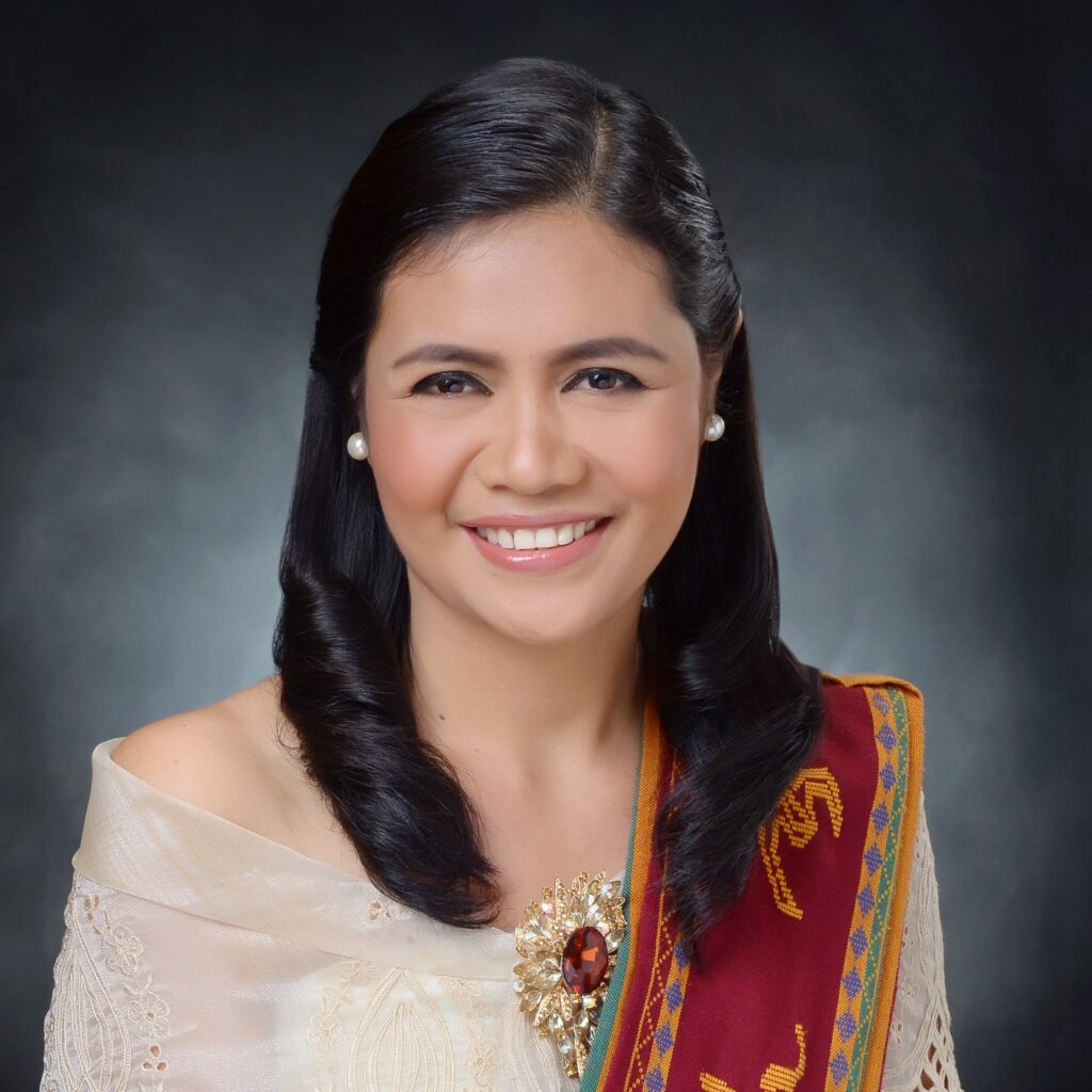 Lorena-Sabino_Philippines-1