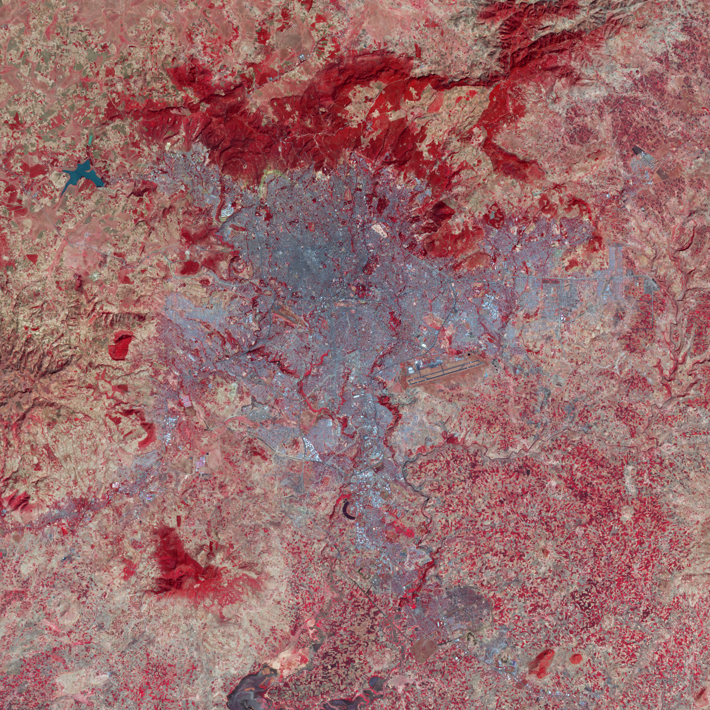 addisababa_ast_2007350_lrg