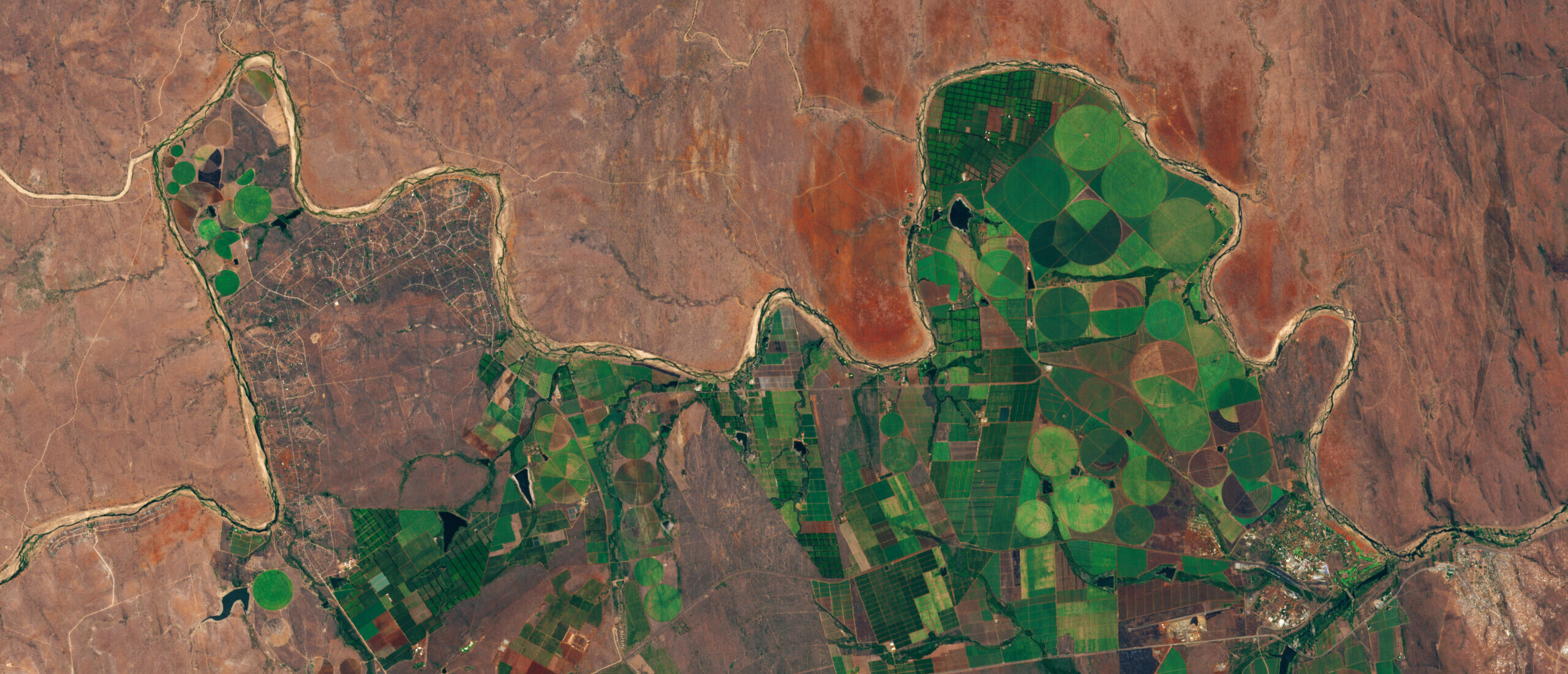 Circular_cultivated_areas_along_Crocodile_River