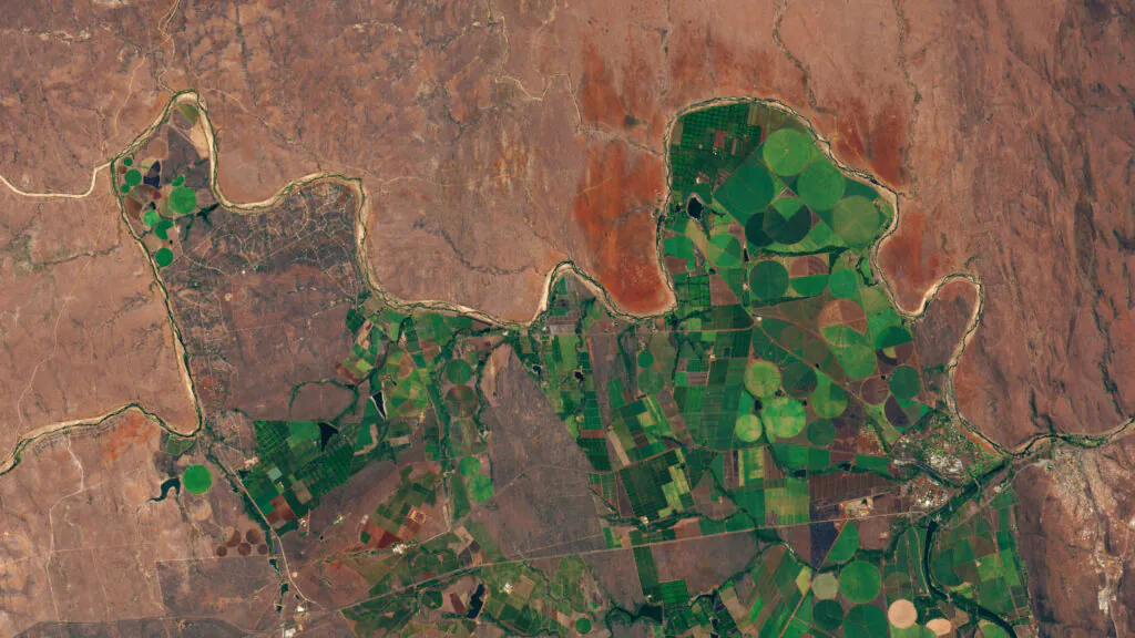 Circular_cultivated_areas_along_Crocodile_River