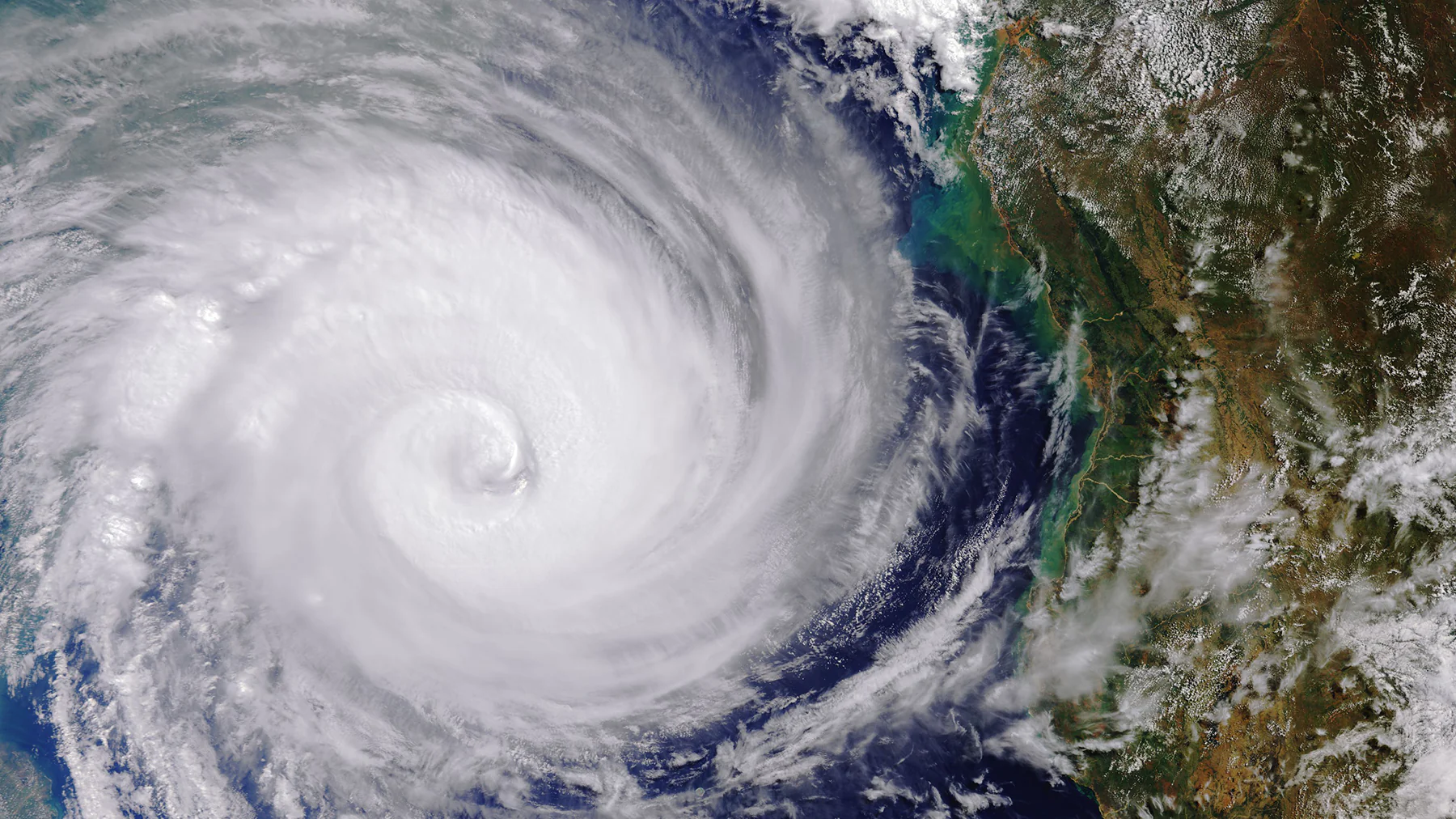 Cyclone_Idai_west_of_Madagascar_NASA_Simoes3