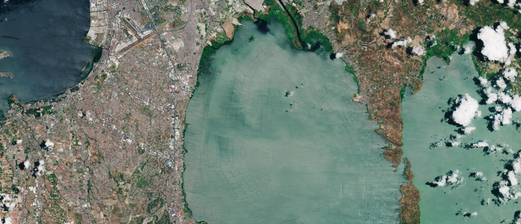 Manila_Bay_and_Laguna_de_Bay_ESA_Sanchez
