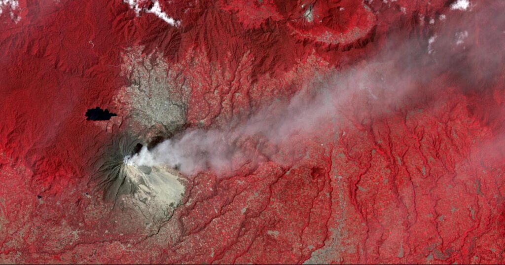 Sinabung eruption_NASA_Gernowo2